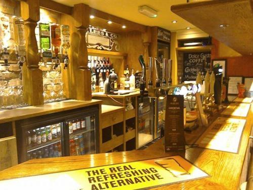 Holland Hotel Llanfachraeth エクステリア 写真