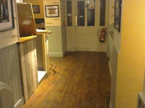 Holland Hotel Llanfachraeth エクステリア 写真