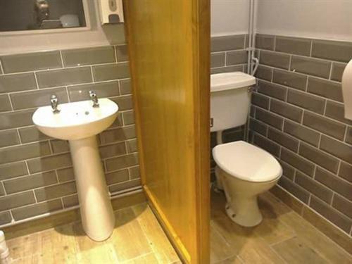 Holland Hotel Llanfachraeth エクステリア 写真